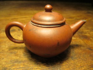 茶器は骨董買取の福岡玄燈舎が買取ります