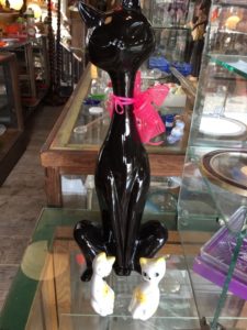 昭和レトロな猫の置物　骨董