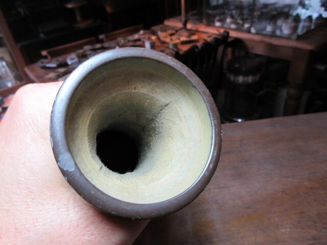 花瓶の口には剥げが少しあります/中国古美術　買取　福岡