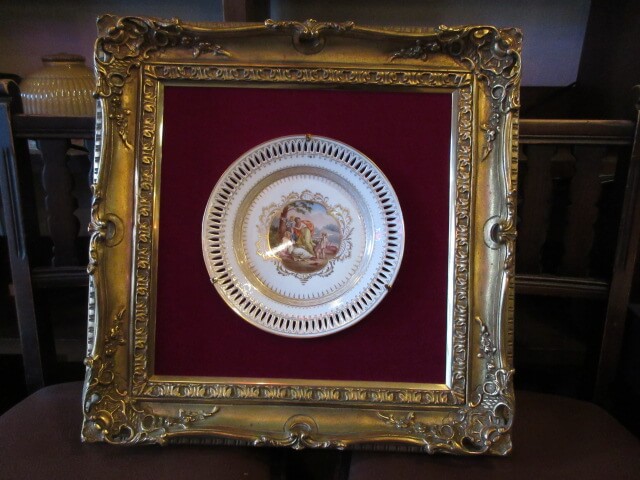 KPGの飾り皿買取りました/アンティークの買取は福岡玄燈舎