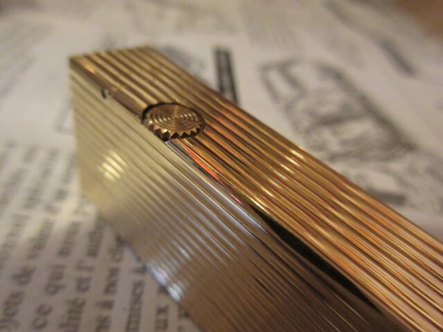 金メッキの劣化もないアンティークライターです/アンティークの買取も福岡玄燈舎