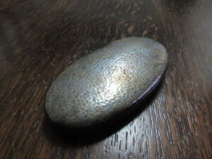 戦前の純銀製ボンボニエールです/骨董品の買取は福岡玄燈舎