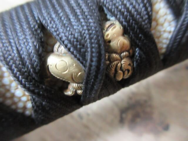 宝尽くしの目貫です/武具の買取は福岡玄燈舎