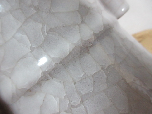 作られた貫入です/骨董品の買取は福岡玄燈舎