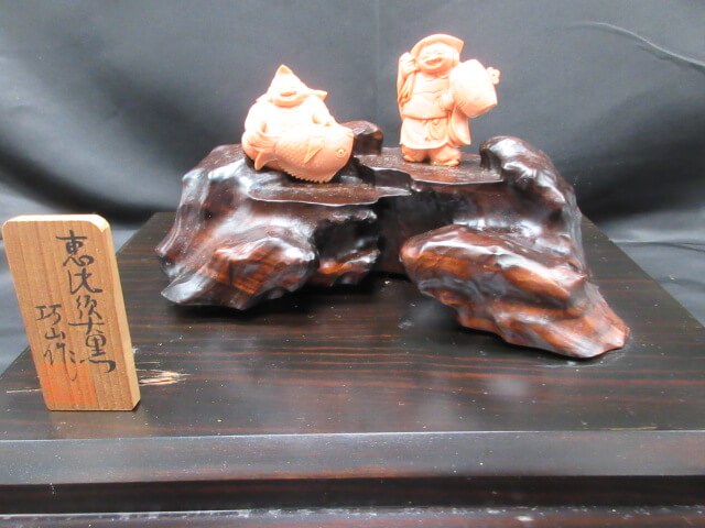 巧山銘の珊瑚です/骨董の買取は福岡玄燈舎品