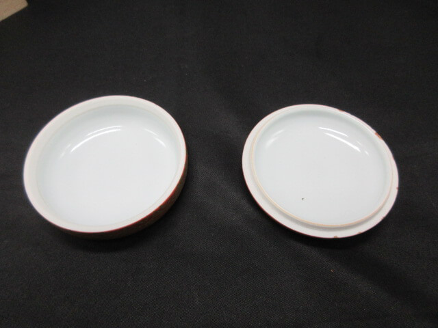 白磁が薄造りできれいです/骨董品の買取は福岡玄燈舎