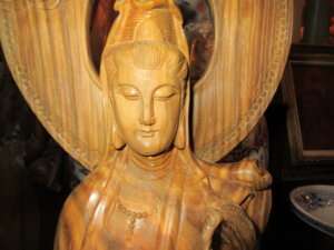 木彫の観音様買取りました/仏像の買取は福岡玄燈舎