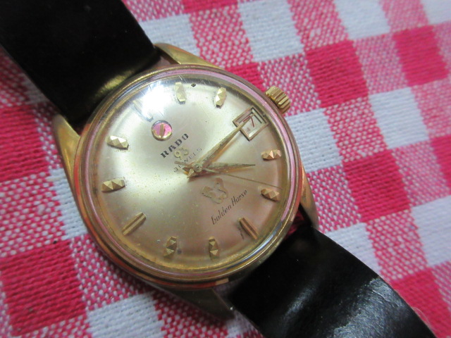 1970年代のラドー製です。/アンティークの買取は福岡玄燈舎