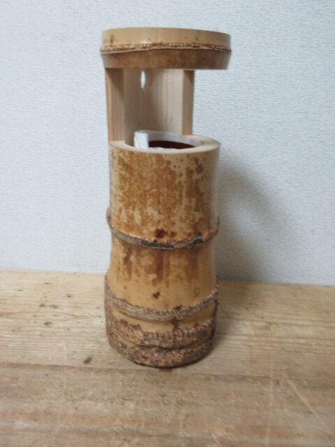 味のある竹の花入れです/茶道具の買取は福岡玄燈舎