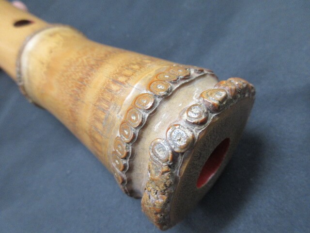 竹の節や色合いなどが景色になります/尺八の買取は福岡玄燈舎